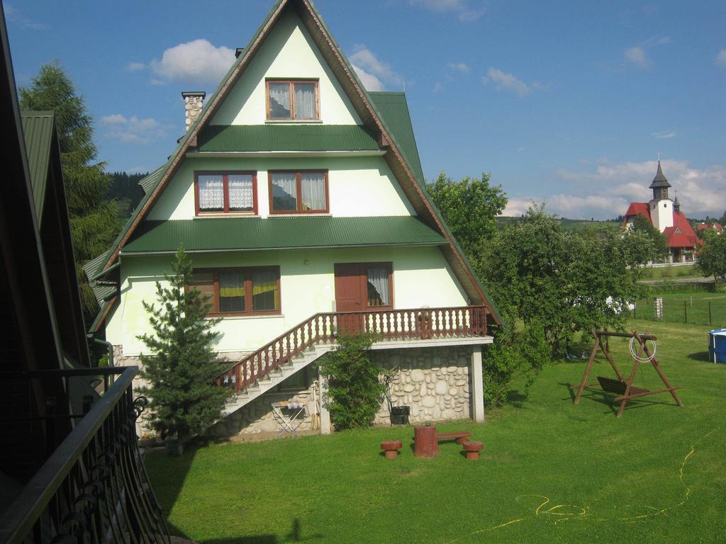 Hacjenda - Apartamenty I Pokoje Goscinne Чарна-Гура Экстерьер фото