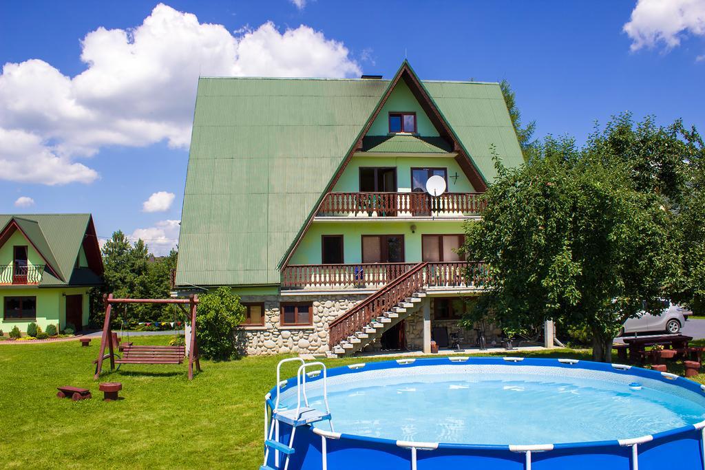 Hacjenda - Apartamenty I Pokoje Goscinne Чарна-Гура Экстерьер фото