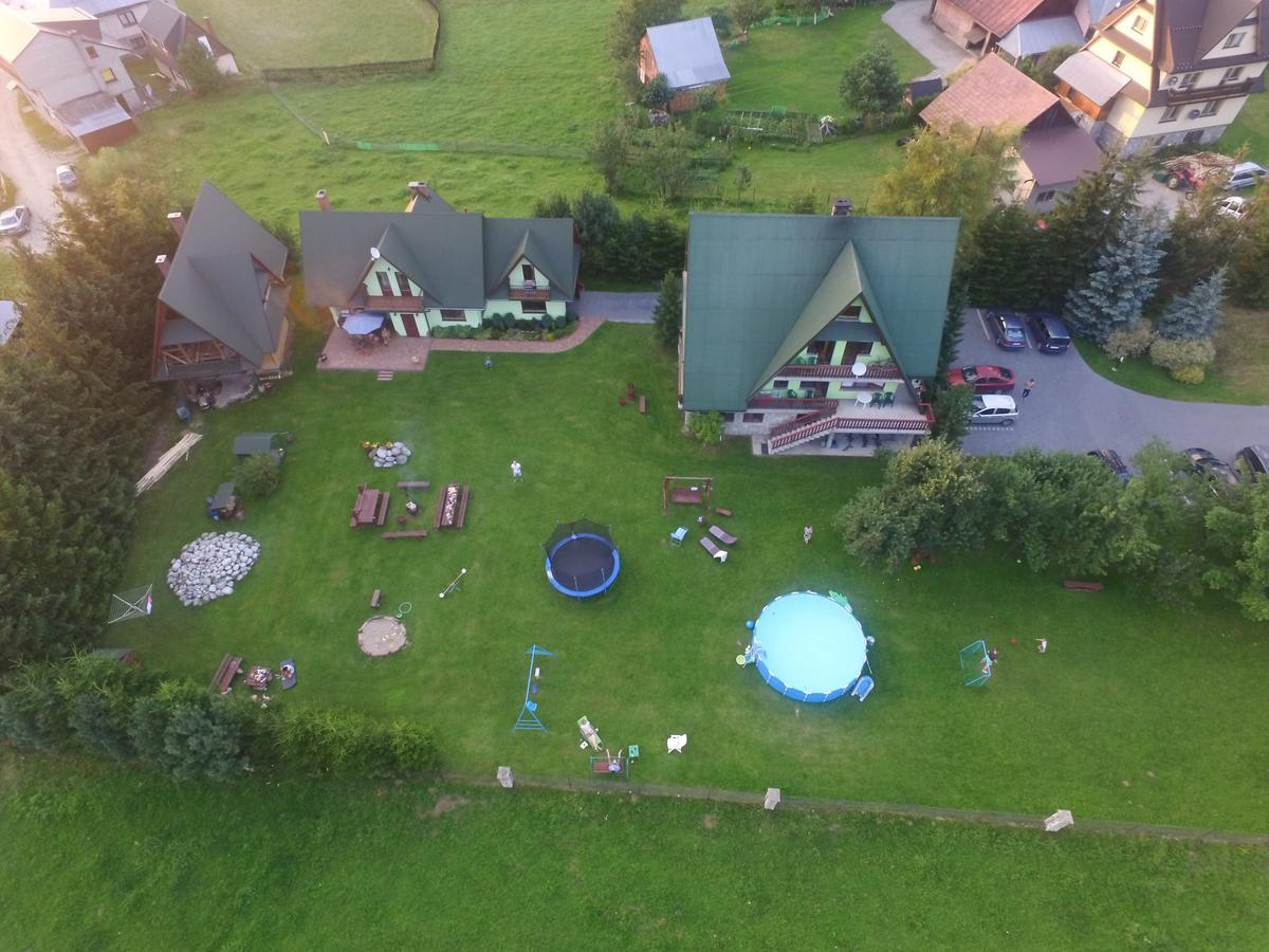 Hacjenda - Apartamenty I Pokoje Goscinne Чарна-Гура Экстерьер фото